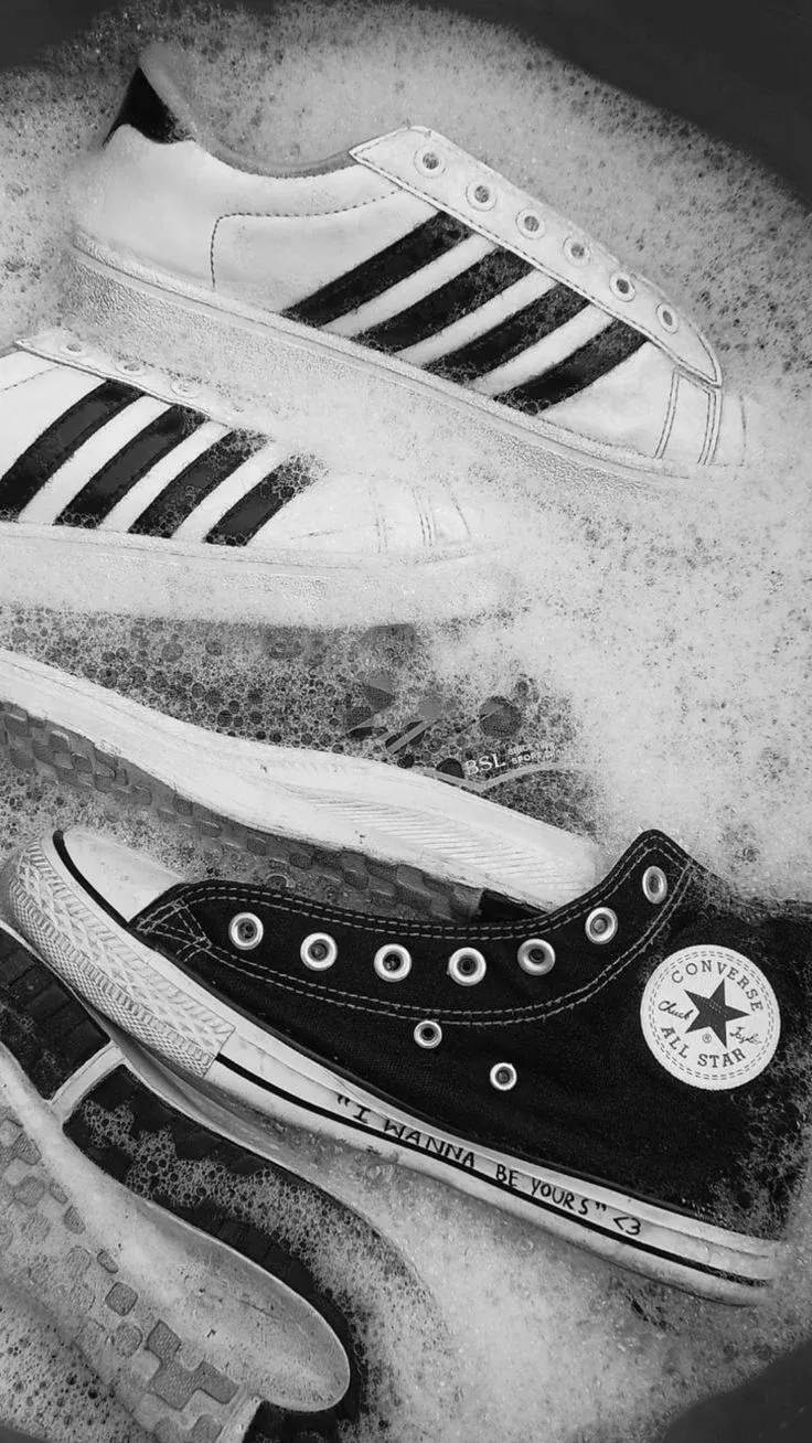 Professional Shoe Cleaning and Restoration service